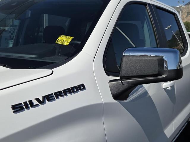 Photo of 2024 White Chevrolet Silverado 1500