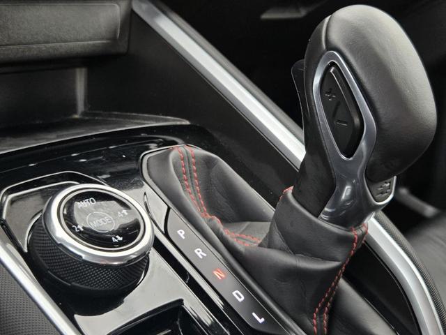 Photo of 2023 Summit White Chevrolet Colorado