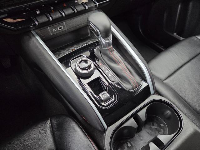 Photo of 2023 Summit White Chevrolet Colorado