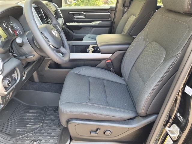 Photo of 2025 Diamond Black RAM 1500