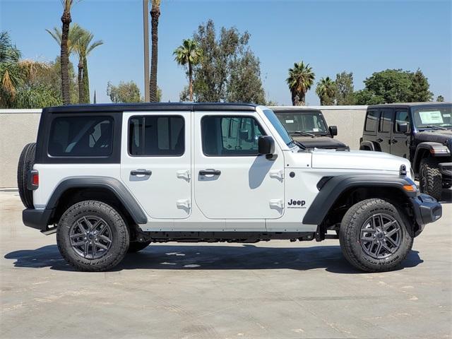 Photo of 2025 Bright White Clearcoat Jeep Wrangler