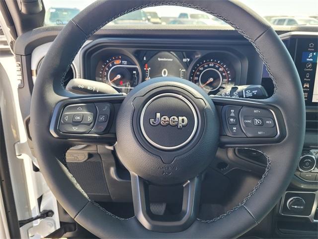 Photo of 2025 Bright White Clearcoat Jeep Wrangler