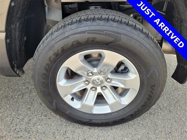 Photo of 2024 Granite Crystal Clearcoat Metallic RAM 1500