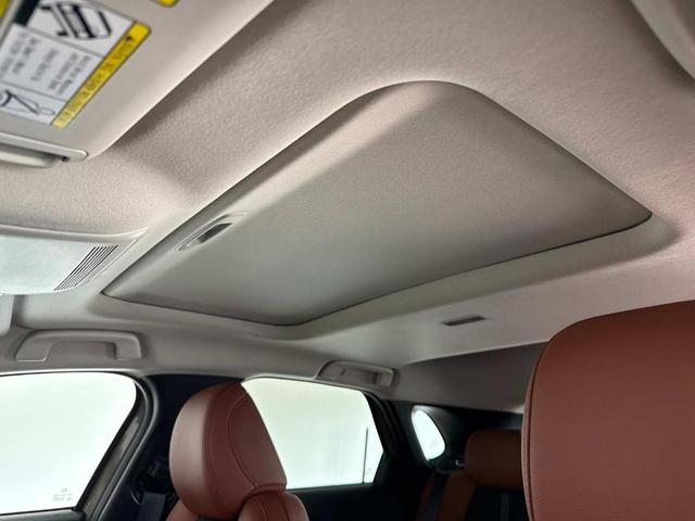 Photo of 2024 Zircon Sand Metalic Mazda CX-30
