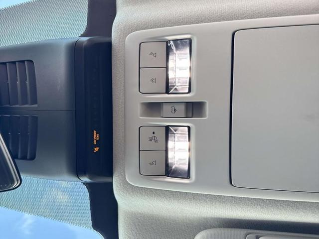Photo of 2024 Zircon Sand Metalic Mazda CX-30