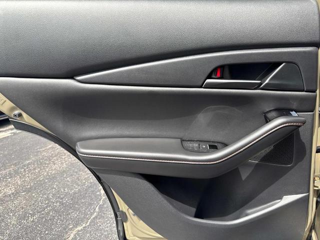 Photo of 2024 Zircon Sand Metalic Mazda CX-30