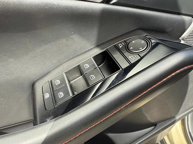 Photo of 2024 Zircon Sand Metalic Mazda CX-30