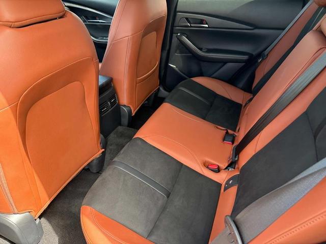 Photo of 2024 Zircon Sand Metalic Mazda CX-30