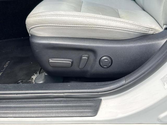 Photo of 2018 Blizzard Pearl Toyota Avalon