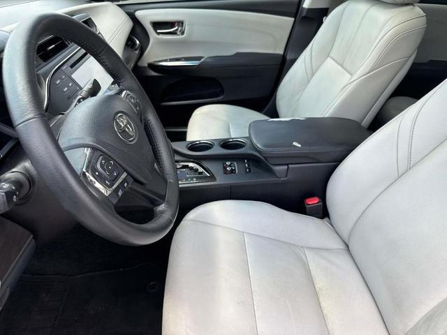 Photo of 2018 Blizzard Pearl Toyota Avalon