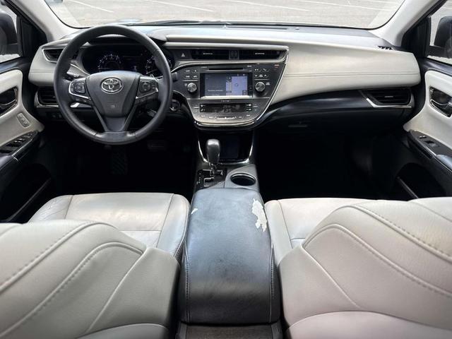 Photo of 2018 Blizzard Pearl Toyota Avalon