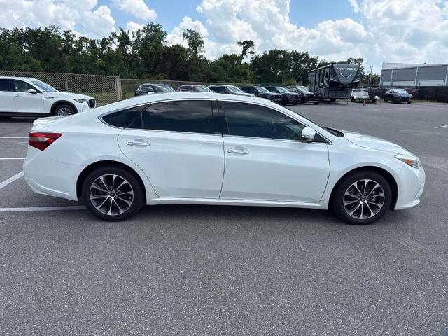 Photo of 2018 Blizzard Pearl Toyota Avalon
