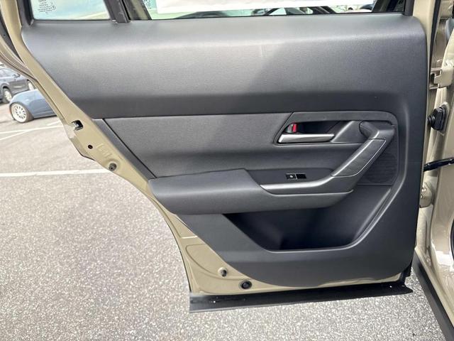 Photo of 2025 Zircon Sand Metallic Mazda CX-50