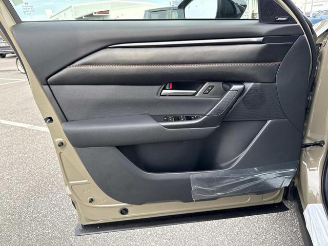 Photo of 2025 Zircon Sand Metallic Mazda CX-50
