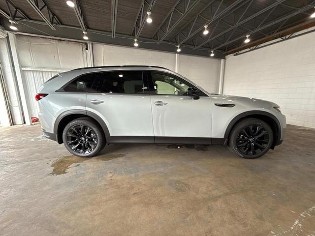 Photo of 2025 Sonic Silver Mazda CX-90