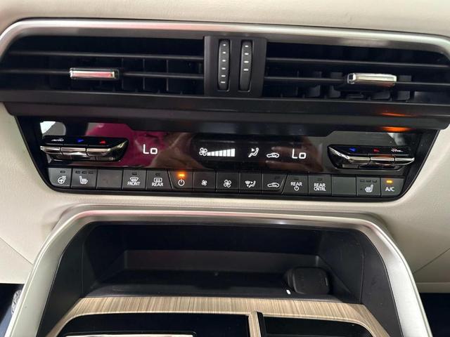 Photo of 2024 Artisan Red Metallic Mazda CX-90
