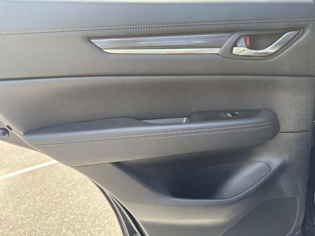 Photo of 2023 Jet Black Mica Mazda CX-5