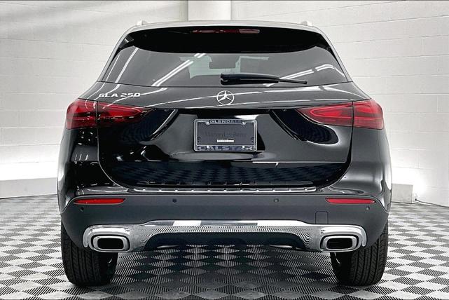 Photo of 2026 Midnight Black Mercedes-Benz GLA 250