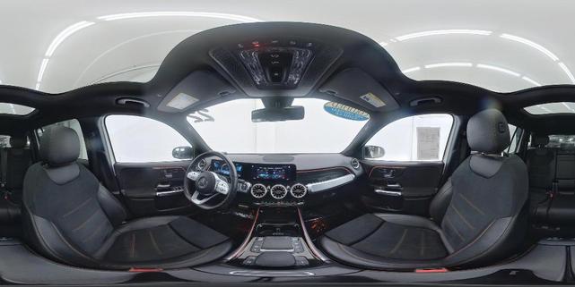 Photo of 2022 Polar White Mercedes-Benz AMG GLB 35