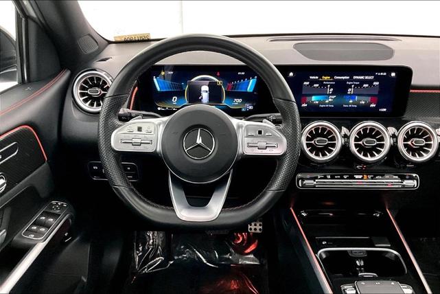 Photo of 2022 Polar White Mercedes-Benz AMG GLB 35