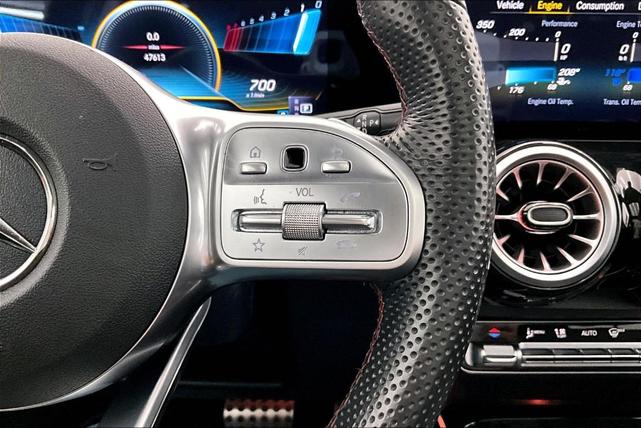 Photo of 2022 Polar White Mercedes-Benz AMG GLB 35