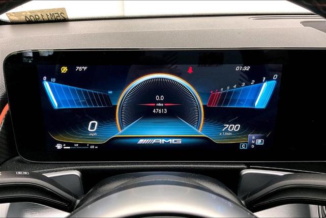 Photo of 2022 Polar White Mercedes-Benz AMG GLB 35
