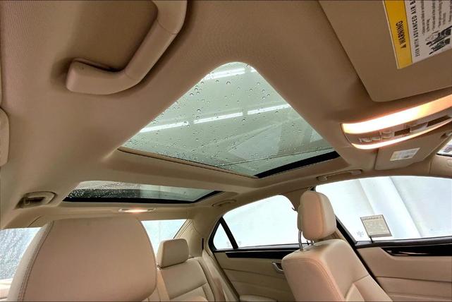 Photo of 2015 White Mercedes-Benz E-Class