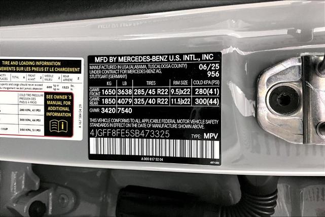 Photo of 2025 Alpine Gray Mercedes-Benz GLS 580
