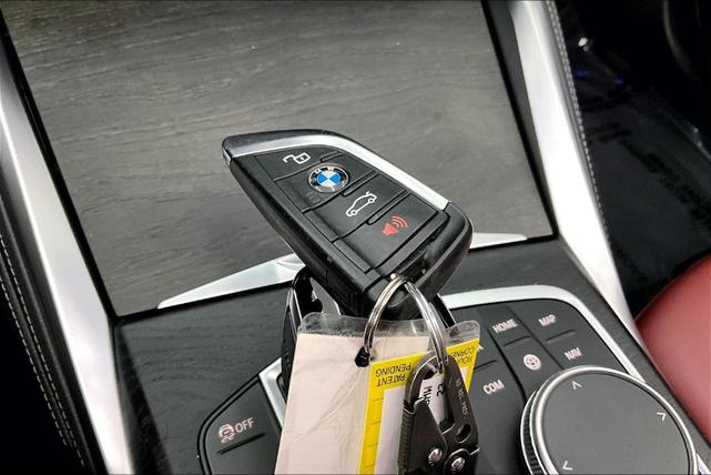 Photo of 2023 Gray BMW 430