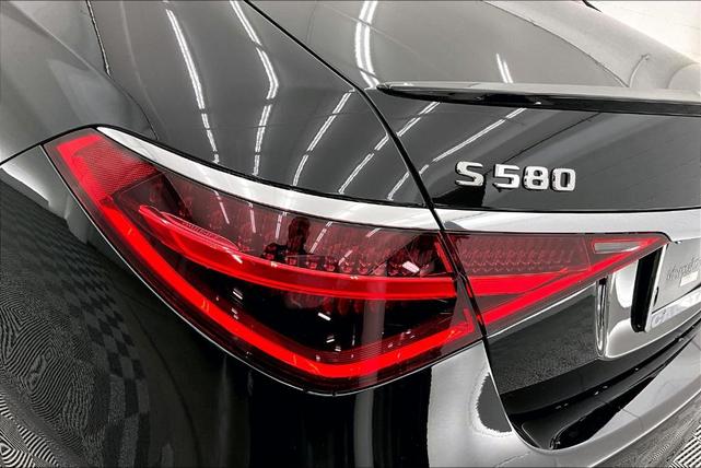 Photo of 2025 Obsidian Black Mercedes-Benz S-Class