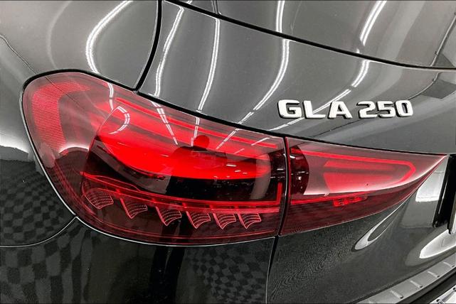 Photo of 2025 Midnight Black Mercedes-Benz GLA 250