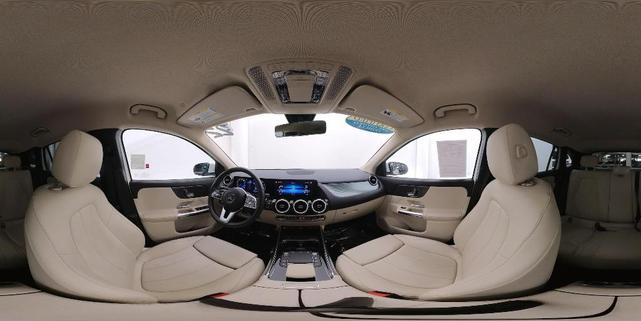 Photo of 2022 Polar White Mercedes-Benz GLA 250
