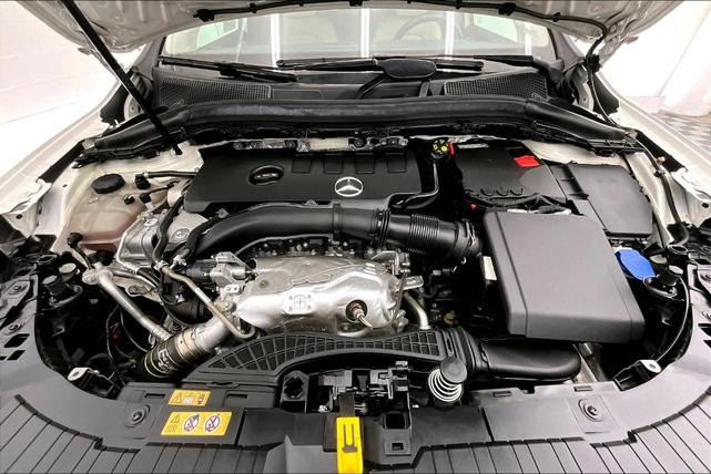 Photo of 2022 Polar White Mercedes-Benz GLA 250