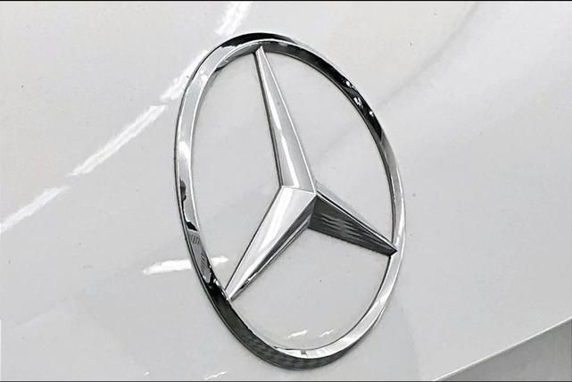 Photo of 2022 Polar White Mercedes-Benz GLA 250