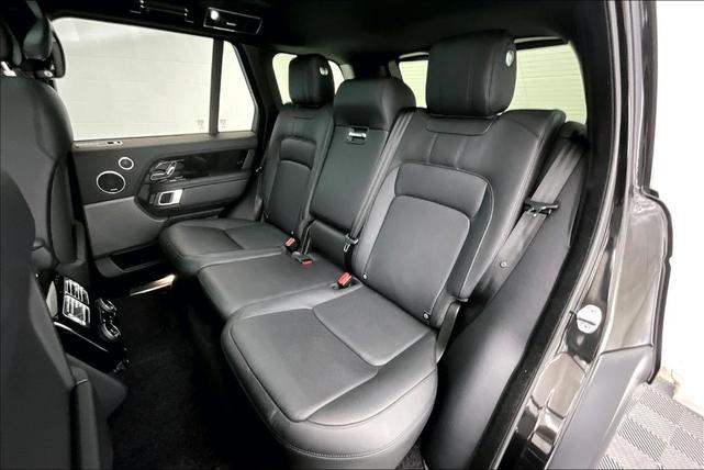 Photo of 2021 Santorini Black Land Rover Range Rover