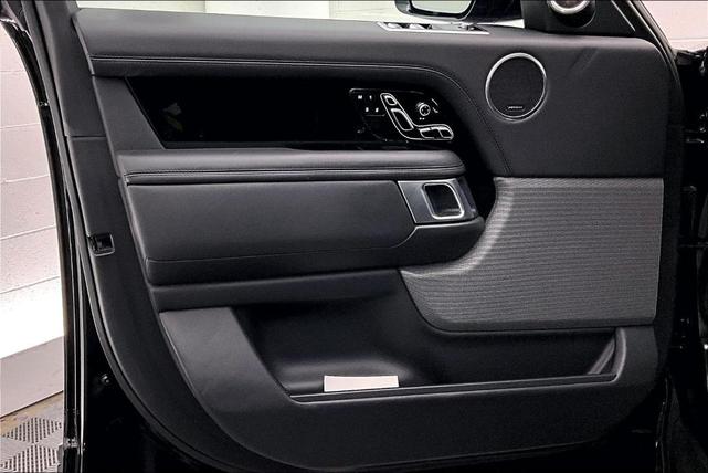Photo of 2021 Santorini Black Land Rover Range Rover