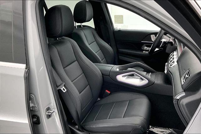 Photo of 2025 Gray Mercedes-Benz GLS 450
