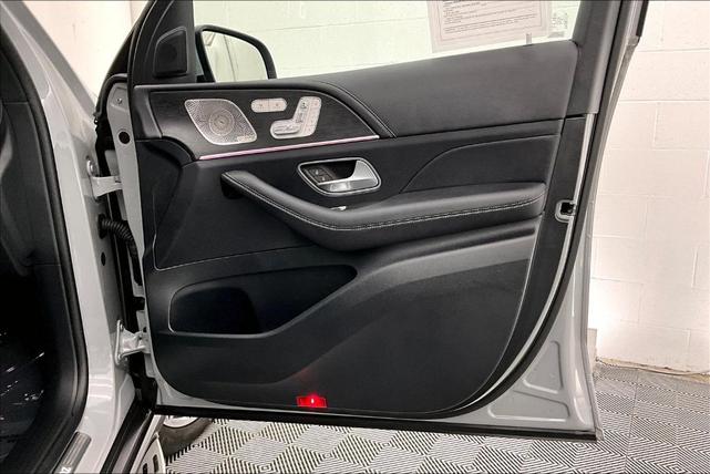 Photo of 2025 Gray Mercedes-Benz GLS 450