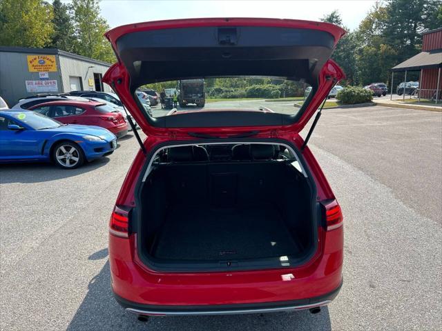 Photo of 2019 Tornado Red Volkswagen Golf Alltrack