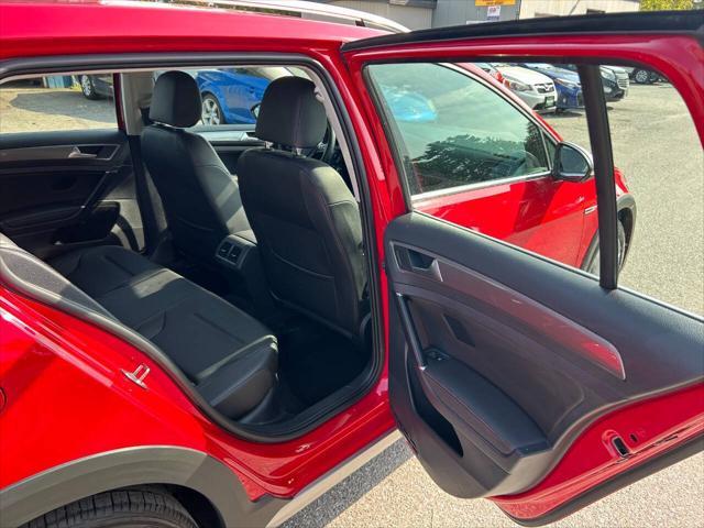Photo of 2019 Tornado Red Volkswagen Golf Alltrack