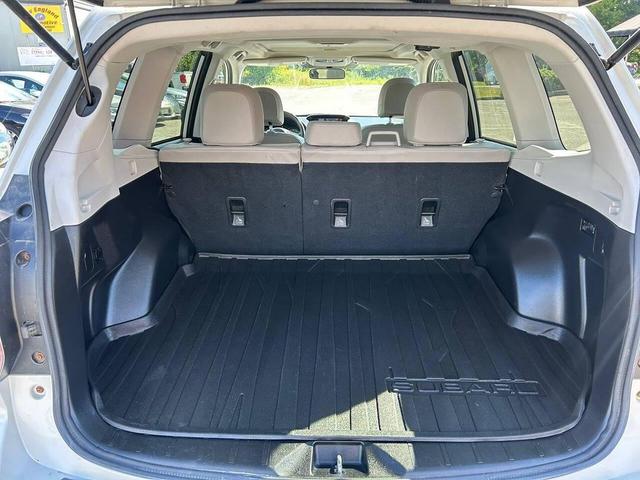 Photo of 2014 Satin White Pearl Subaru Forester