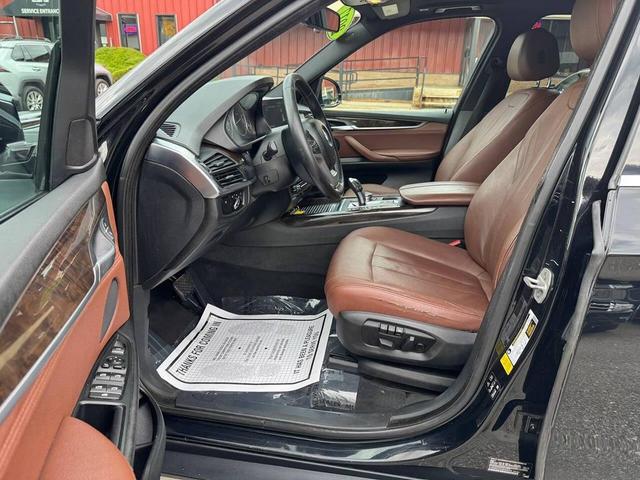 Photo of 2017 Black Sapphire Metallic BMW X5