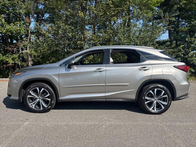 Photo of 2018 Atomic Silver Lexus RX 450h