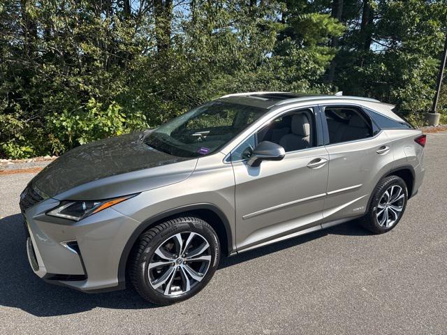 Photo of 2018 Atomic Silver Lexus RX 450h