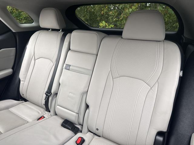 Photo of 2018 Atomic Silver Lexus RX 450h
