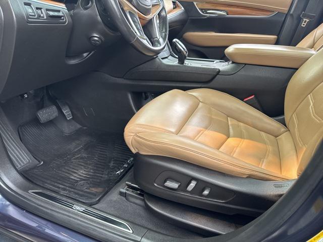 Photo of 2018 Harbor Blue Metallic Cadillac XT5