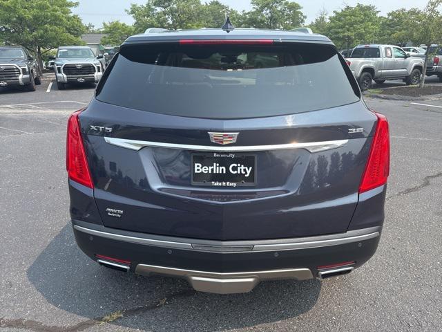 Photo of 2018 Harbor Blue Metallic Cadillac XT5
