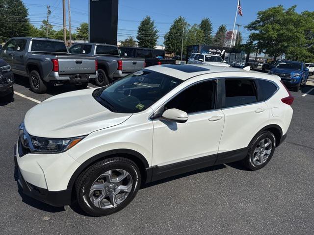 Photo of 2018 White Diamond Pearl Honda CR-V