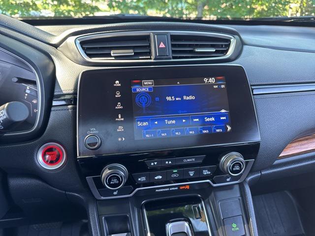 Photo of 2018 White Diamond Pearl Honda CR-V
