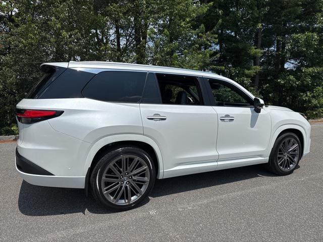 Photo of 2025 Wind Chill Pearl Lexus TX 350